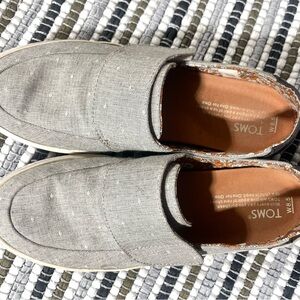 TOMS Women's Gray Slip-On Shoes